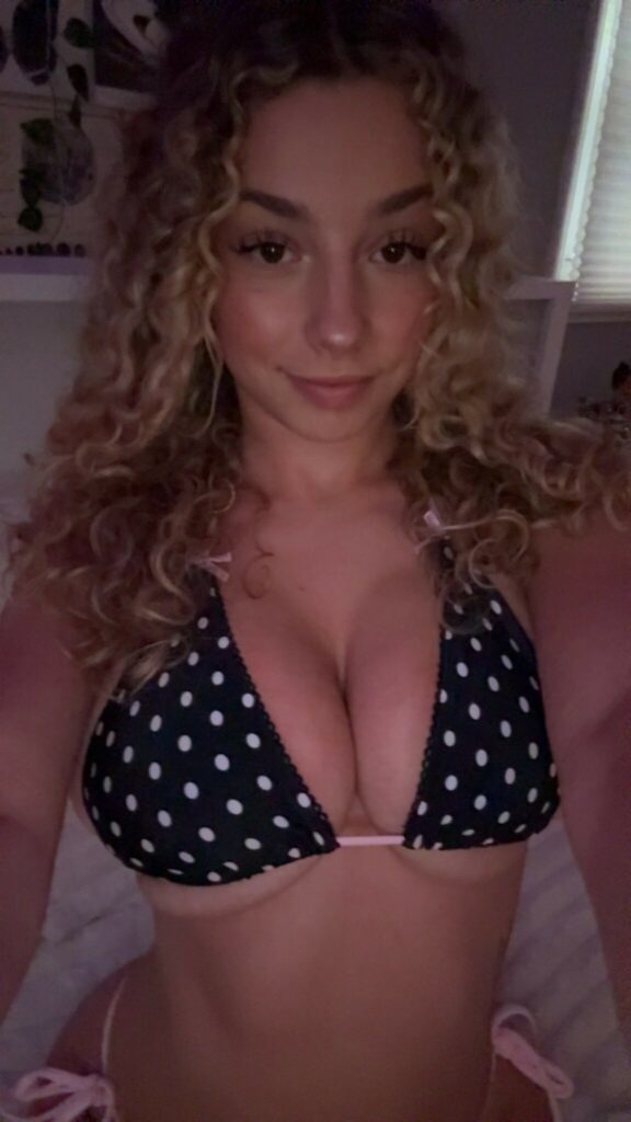 Kira Pregiato Nude aka kirapregiato Leaked 10